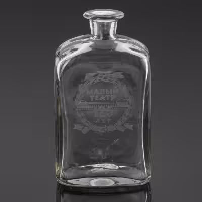 купить Бутылка (памятная, юбилейная) "Малый театр 125 лет", стекло, гравировка, матирование, СССР, 1949 г.