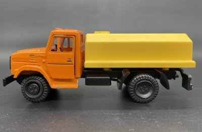 купить Модель автомобиля "ЗИЛ-4331" (автоцистерна), металл, пластик, бумага, СССР, 1987 г.