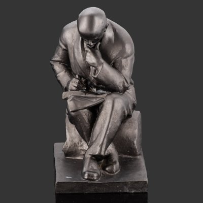 купить Скульптура "Ленин за работой в Разливе", скульптор А.П.Завалов, металл, Крашение, СССР, 1960-1980 гг.