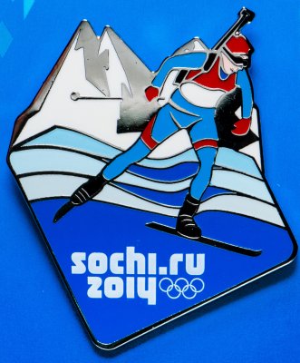 купить Значок Сочи 2014 "Спортивные силуэты. Биатлон"