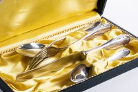 купить Набор "Эгоист" из 4 предметов с монограммой в оригинальной коробке, сталь, серебрение, мануфактура "Friedrich Wenz", Германия, 1970-1990 гг.