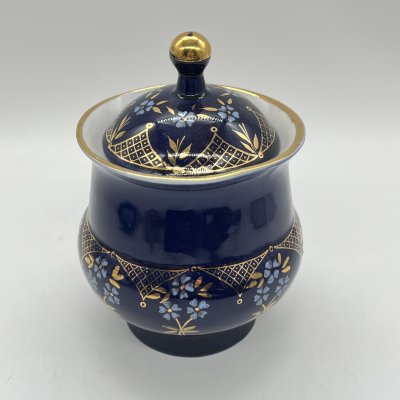 купить Сахарница кобальтовая с цветочным декором, фарфор, кобальт, золочение, роспись, Бронницкий завод фарфоровых изделий «Возрождение», СССР, 1980-1990 гг.