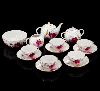 купить Сервиз чайный "Лиловый букет" ("Анютины глазки") с дарственной надписью на 5 персон (14 предметов), форма "Тюльпан", автор формы С.Е. Яковлева, фарфор, роспись, золочение, Ленинградский фарфоровый завод (ЛФЗ), СССР, 1958 г.