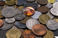 купить Набор начинающего нумизмата (страны мира, не менее 350 грамм)