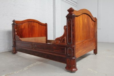 купить Кровать, красное дерево, резьба, Бельгия, 1800-1899 гг.