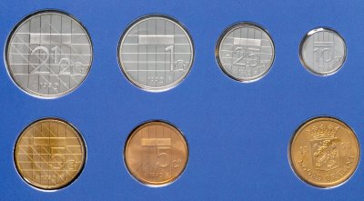 купить Нидерланды набор монет 1990 (6 монет + жетон)