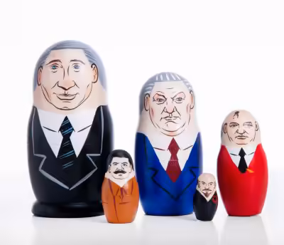 купить Матрёшка 5-ти кукольная "Правители России: Путин, Ельцин, Горбачёв, Сталин, Ленин", дерево, ручная роспись, г. Нижний Новгород, Россия, 2021 г.