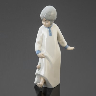 купить Статуэтка "Девочка с улиткой", Rex Valencia, фарфор, роспись, Испания, 1970-1990 гг.
