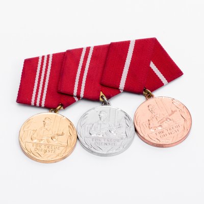 купить Подборка из 3-х медалей ГДР "За безупречную службу" 1,2,3 степень