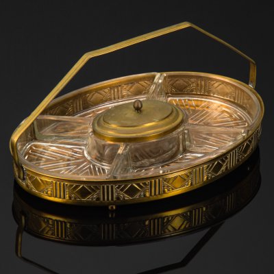 купить Менажница в стиле ArtDeco на 5 секций на металлическом подносе для подачи различных закусок, стекло, пресс, поднос - сплав металлов, Европа, 1930-1950 гг.