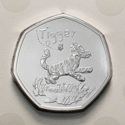 купить Великобритания 50 пенсов 2021 "Винни пух Тигра" в буклете