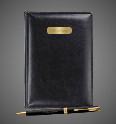 купить Подарочный набор: Ежедневник и Шариковая ручка Parker Sonnet Black GT, Лаки и смолы: лак, латунь, нержавеющая сталь, палладиевое покрытие, сталь, 2026 г.