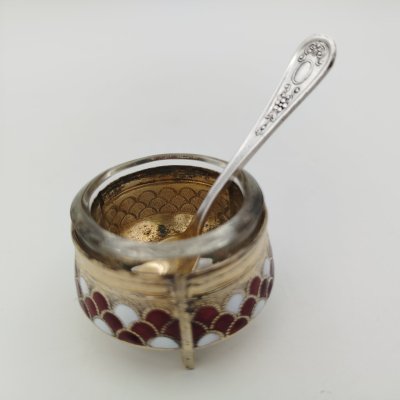 купить Солонка с декором в виде чешуи, мельхиор (медь-никель), эмаль, стекло, Мстерская художественная фабрика «Ювелир», СССР, 1970 г.