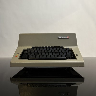 купить Канцелярская печатная машинка "Листвица", металл, СССР, 1990 г.