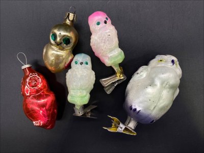 купить Набор из пяти ёлочных игрушек в форме сов (в подборе), стекло, краска, металл, СССР, 1950-1980 гг.