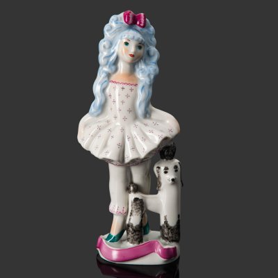 купить Статуэтка "Мальвина" по сказке "Золотой ключик", автор В. Щербина., фарфор, роспись, Киевский экспериментальный керамико-художественный завод (КЭКХЗ), СССР, 1976-1991 гг.