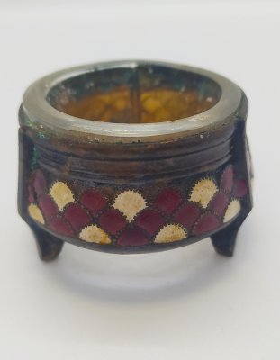 купить Солонка с декором в виде чешуи, мельхиор (медь-никель), эмаль, стекло, Мстерская художественная фабрика «Ювелир», СССР, 1960-1980 гг.