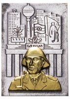 купить Плакетка настольная "Национальная народная армия. Городское командование столицы ГДР Берлина.", сплав металла, ГДР, 1960-1980 гг.