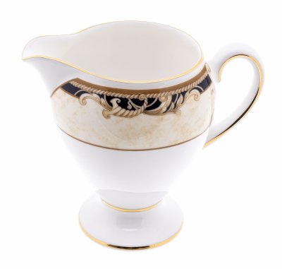 купить Молочник "Cornucopia", фарфор, деколь, золочение, мануфактура "Wedgwood", Англия, 2000-2020 гг.