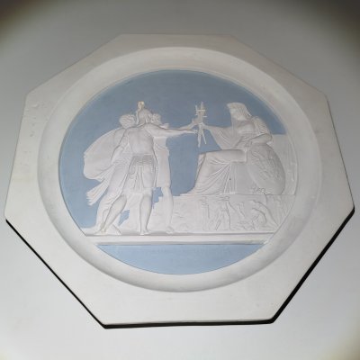 купить Панно декоративное (барельеф) "Народное ополчение, 1812 г.", по модели медальона Ф.П. Толстого, гипс, СССР, 1950-1970 гг.
