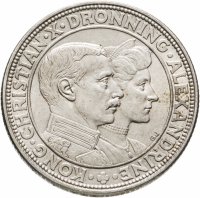 купить Дания 2 кроны 1923 "Серебряная свадьба Кристиана X и Александрины"