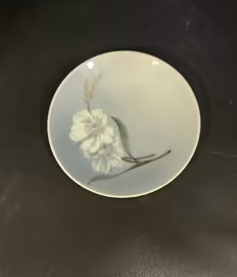 купить Розетка с нежным цветочным декором, фарфор, роспись, Royal Copenhagen, Дания, 1962 г.