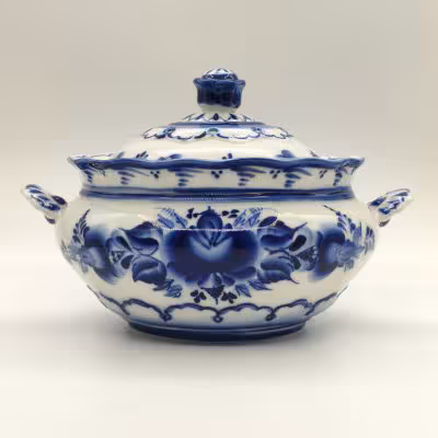 купить Пельменница с цветочным декором, авт. Рогов, исп. Сивова, Гжель, фарфор, роспись, Россия, 1990-2010 гг.