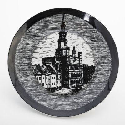 купить Настенная тарелка "Познанская ратуша", фарфор, крытье, деколь, Chodziez (Ходзеж), Польша, 1964-1980 гг.