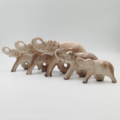 купить Скульптурная композиция "Пять слонов", фарфор, аэрография, СССР, 1960-1980 гг.