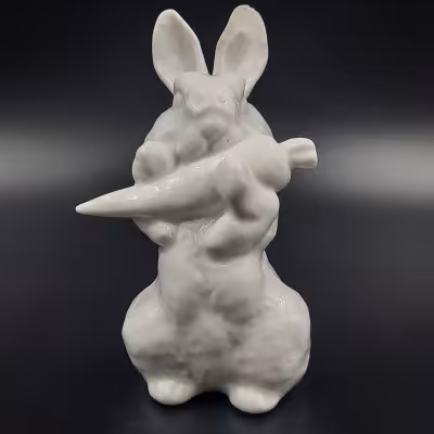 купить Статуэтка "Заяц с морковкой", скульптор Е.И. Чарушин, фарфор, Ленинградский фарфоровый завод (ЛФЗ), СССР, 1970-1990 гг.