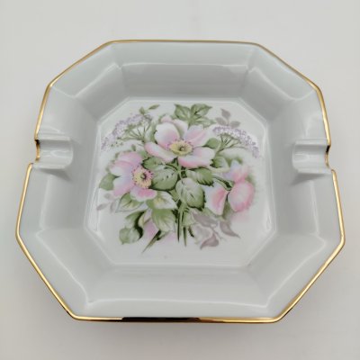 купить Пепельница квадратная с цветочным декором, Porcelaine Ternet, Limoges, фарфор, деколь, золочение, Франция, 1970-2000 гг.