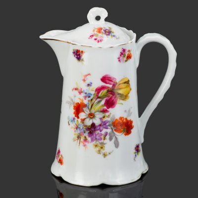 купить Кувшин изящной формы с цветочным декором, фарфор, деколь, золочение, Фарфоровая фабрика Гарднера, Российская империя, 1870-1890 гг.