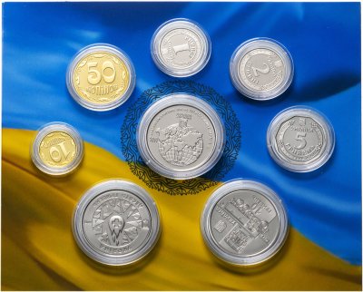 купить Украина годовой набор монет 2019 "Долг, мужество, память" (8 монет в буклете)