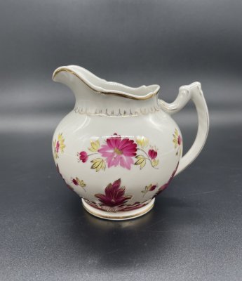 купить Молочник из сервиза "Барбарис", фарфор, Дмитровский фарфоровый завод (ДФЗ Вербилки), СССР, 1951-1954 гг.