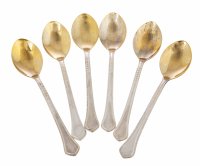 купить Набор из 6 кофейных ложек с орнаментом в родной коробке, мельхиор с золочением, "Ювелирторг", СССР, 1970-1990 гг.