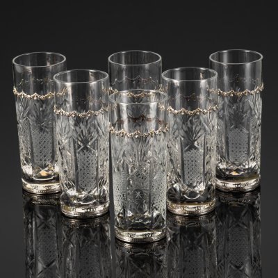 купить Набор стаканов для прохладительных напитков, декорированных резным узором и металлическими накладками в виде цветочных гирлянд, хрусталь, алмазная грань, сплав металлов, Италия, 1980-2000 гг.