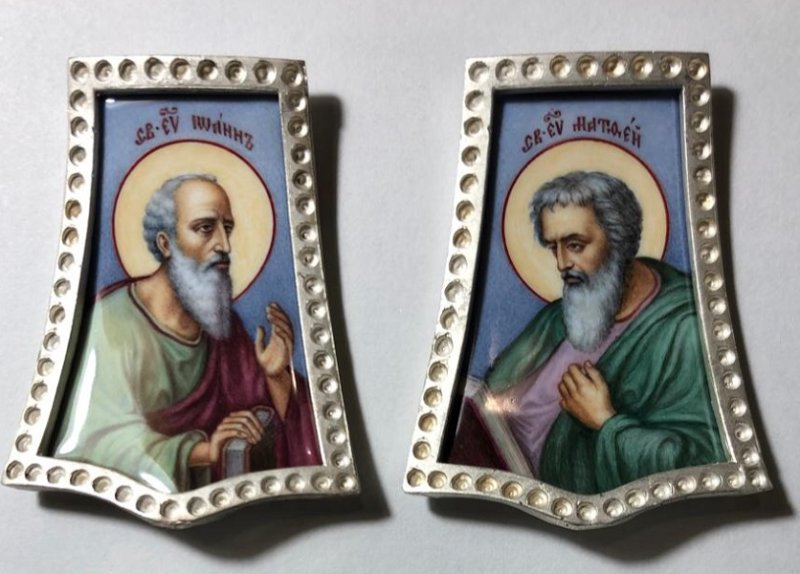 Миниатюры из финифти на религиозную тематику