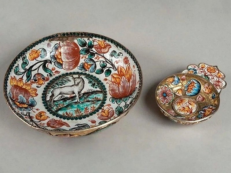 Усольская финифть XVIII в.
