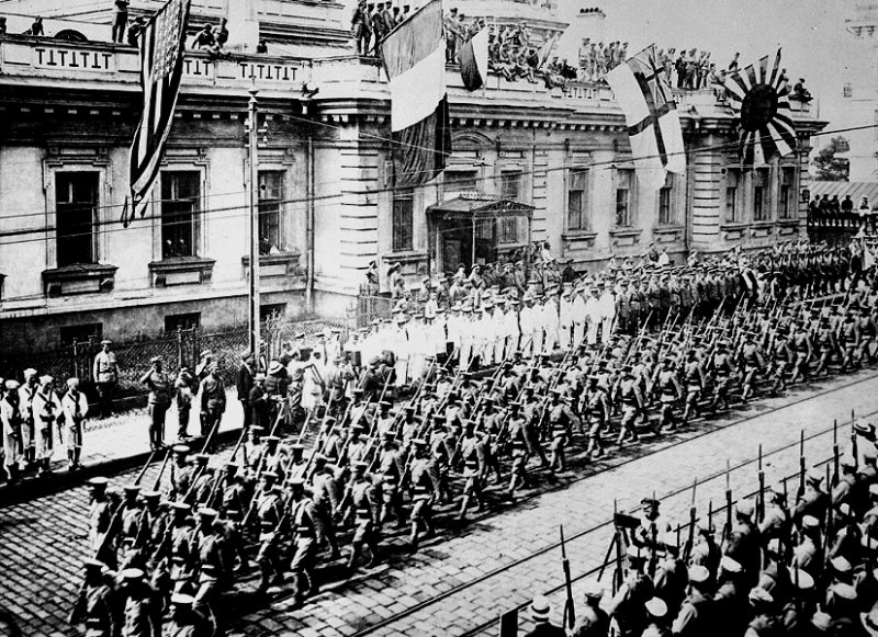 Парад интервенции во Владивостоке в 1918 г.