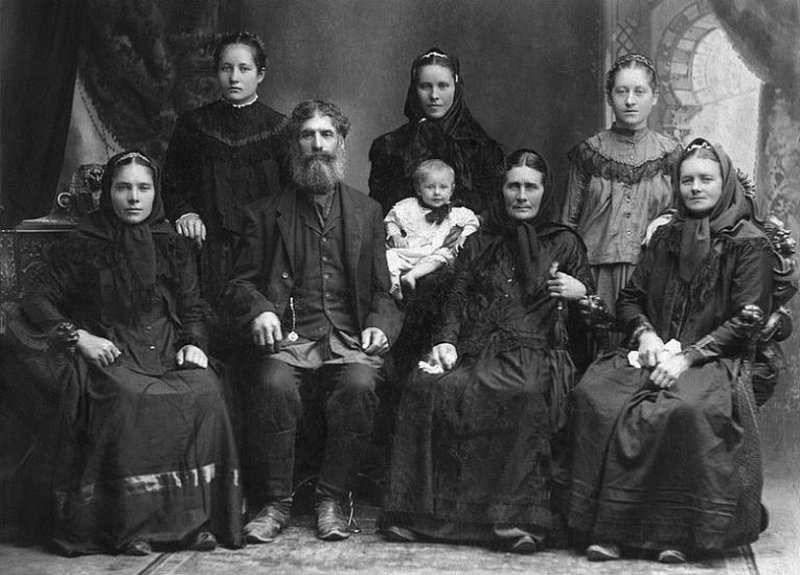 Семья Тифлисских молокан, 1900 г.