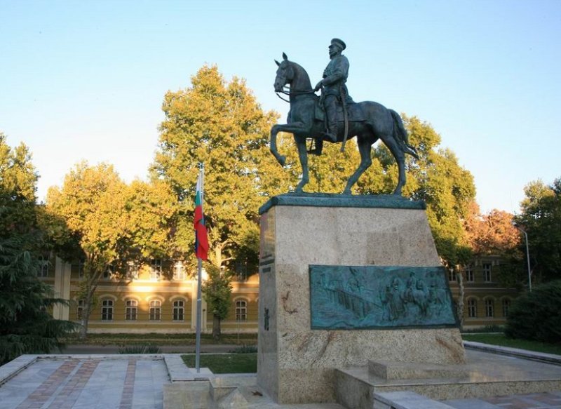 Памятник Скобелеву в болгарском г. Плевен
