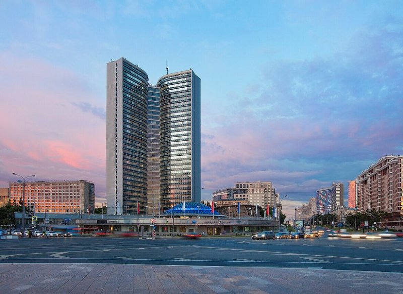 Здание СЭВ в Москве, возведенное в 1963-1970 гг.