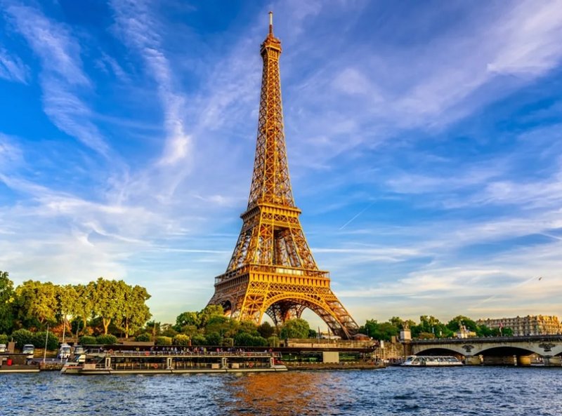 Эйфелева башня 1887 г. в Париже