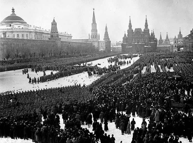 Парад революционных войск на Красной площади 4 марта 1917 г.