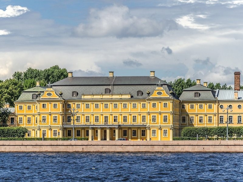 Дворец Меншикова в Санкт-Петербурге