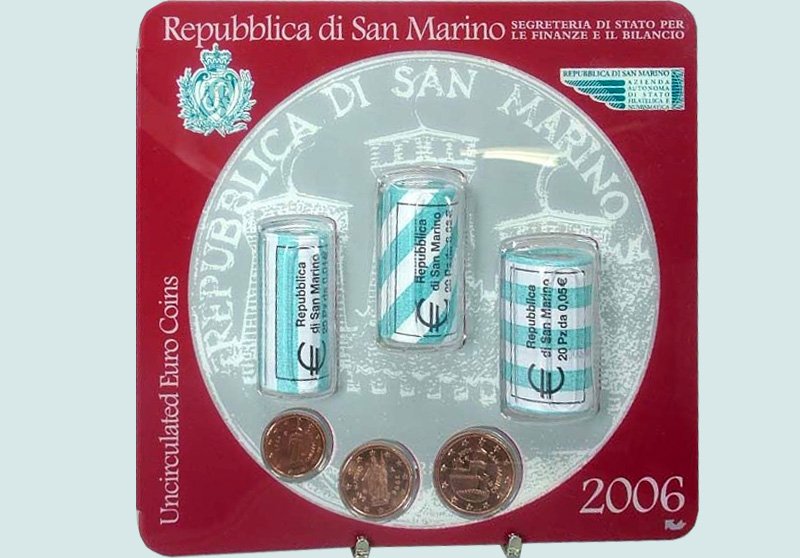 Набор с роллами младших номиналов 2006 года