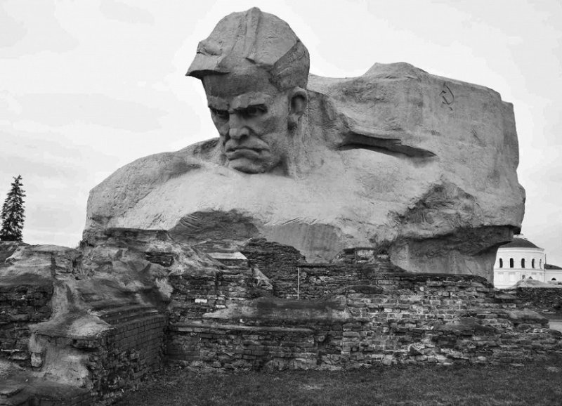 Памятник защитникам Брестской крепости (1971 г.)