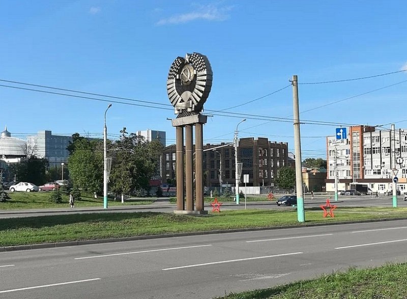 Памятный знак «Герб СССР» в Пензе