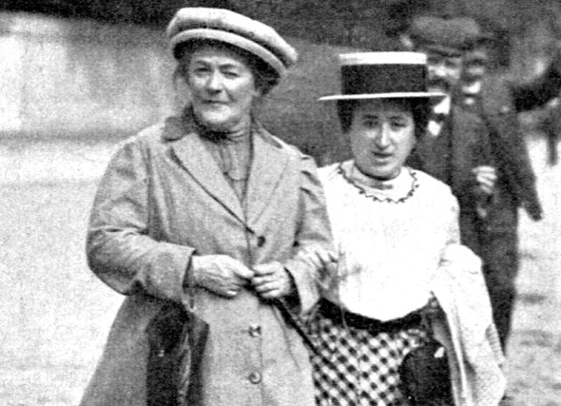 Клара Цеткин и Роза Люксембург в 1910 г.