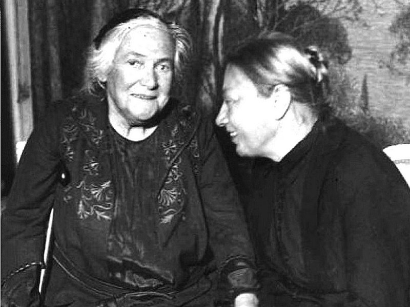 Клара Цеткин и Надежда Крупская в 1927 г.